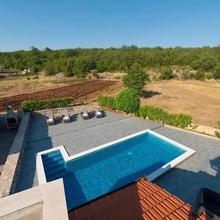 Three Bedroom With Private Pool