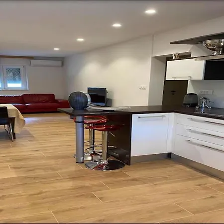 Βίλα Three Bedroom With Private Pool *