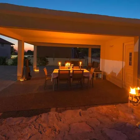 Three Bedroom With Private Pool Villa Ugljane