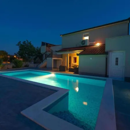 Three Bedroom With Private Pool Villa