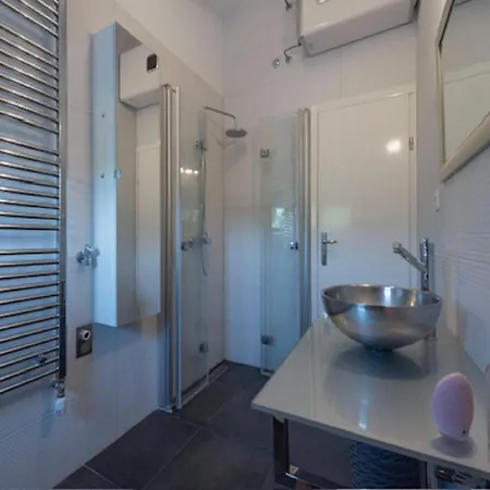 Βίλα Three Bedroom With Private Pool